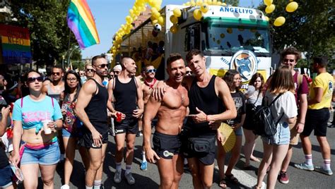 gays en barcelona|Gay Barcelona Guide 2025